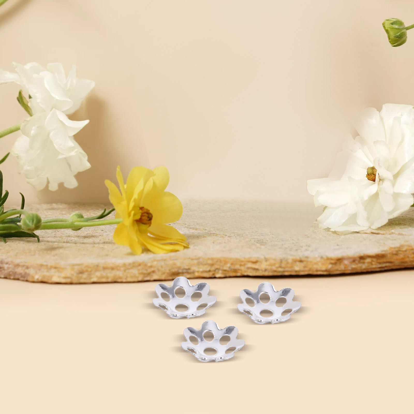 1000個入り 鉄製フラワービーズキャップ ジュエリー製作用 - Flower Supplies のレビューと価格
